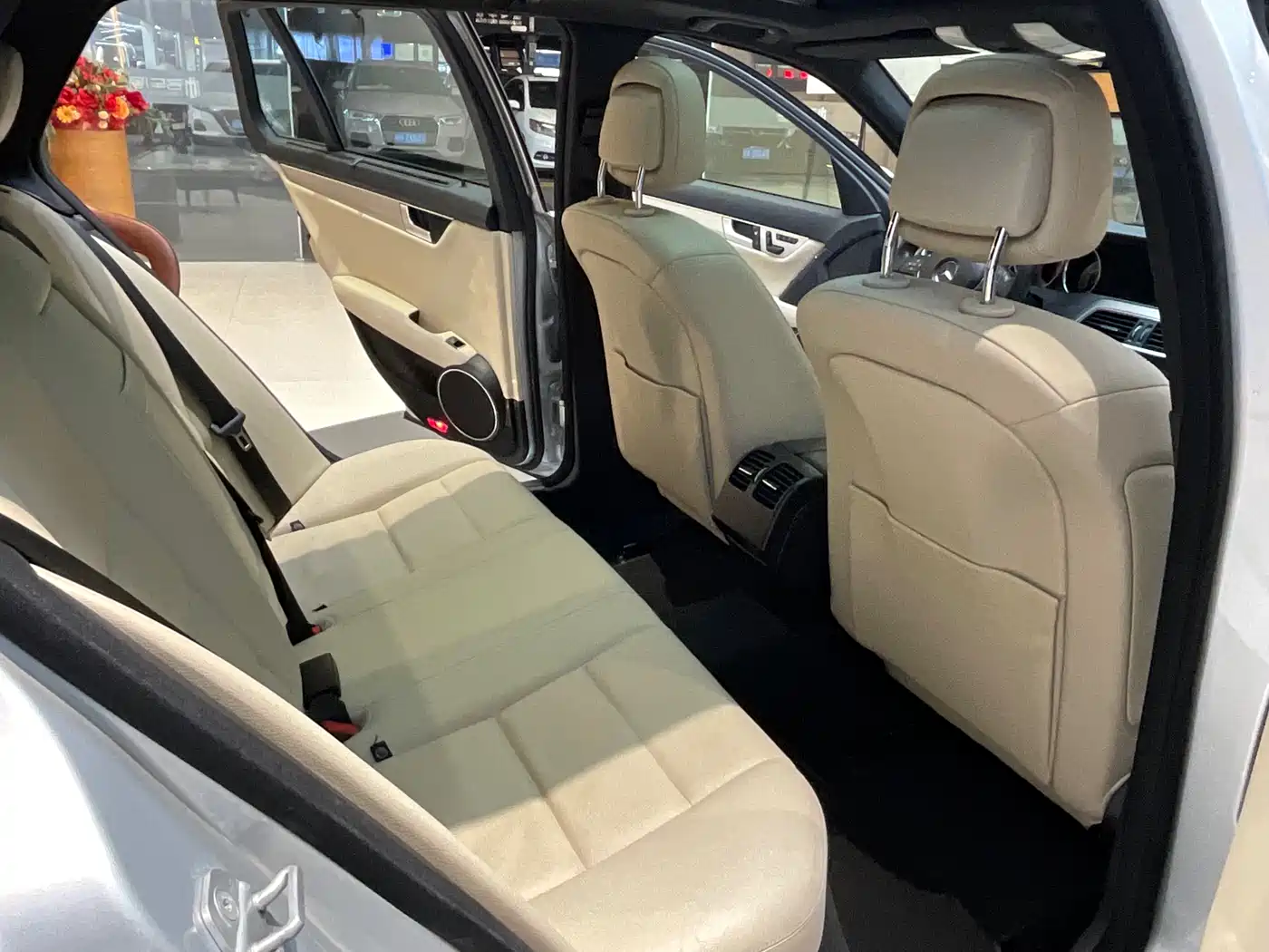 Mercedes-Benz C-Class (Import) 2011 C 200 Luxury Sports Wagon фото 13