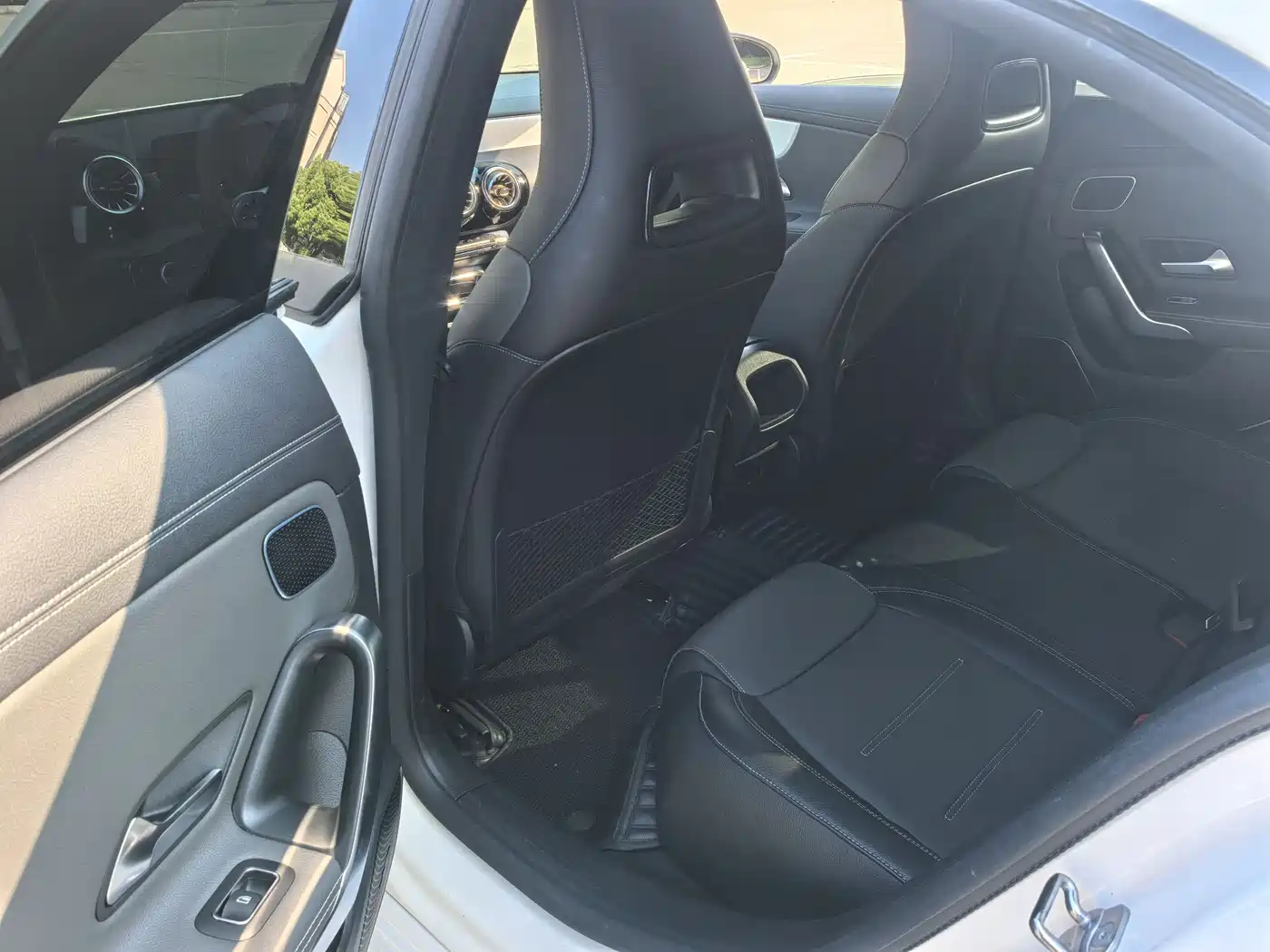 Mercedes-Benz CLA AMG 2023 AMG CLA 35 4MATIC фото 9