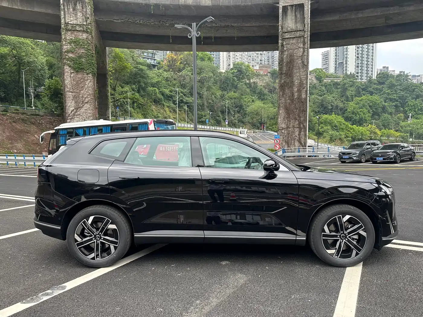 VOLVO XC70 PLUG-IN HYBRID