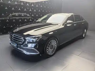 Mercedes-Benz E