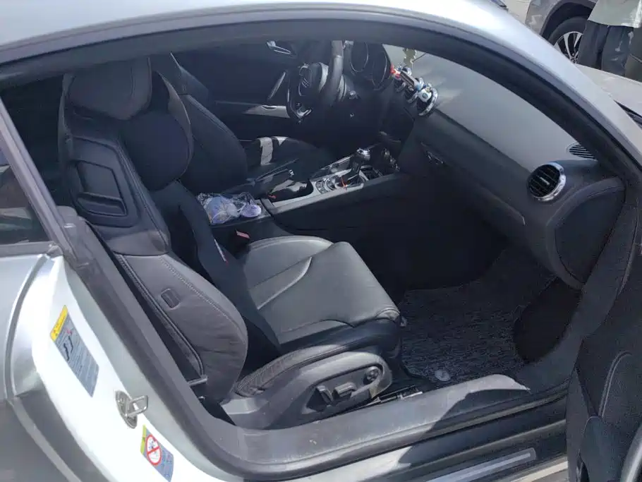 Audi TT 2012 2011 TT Coupe 2.0TFSI