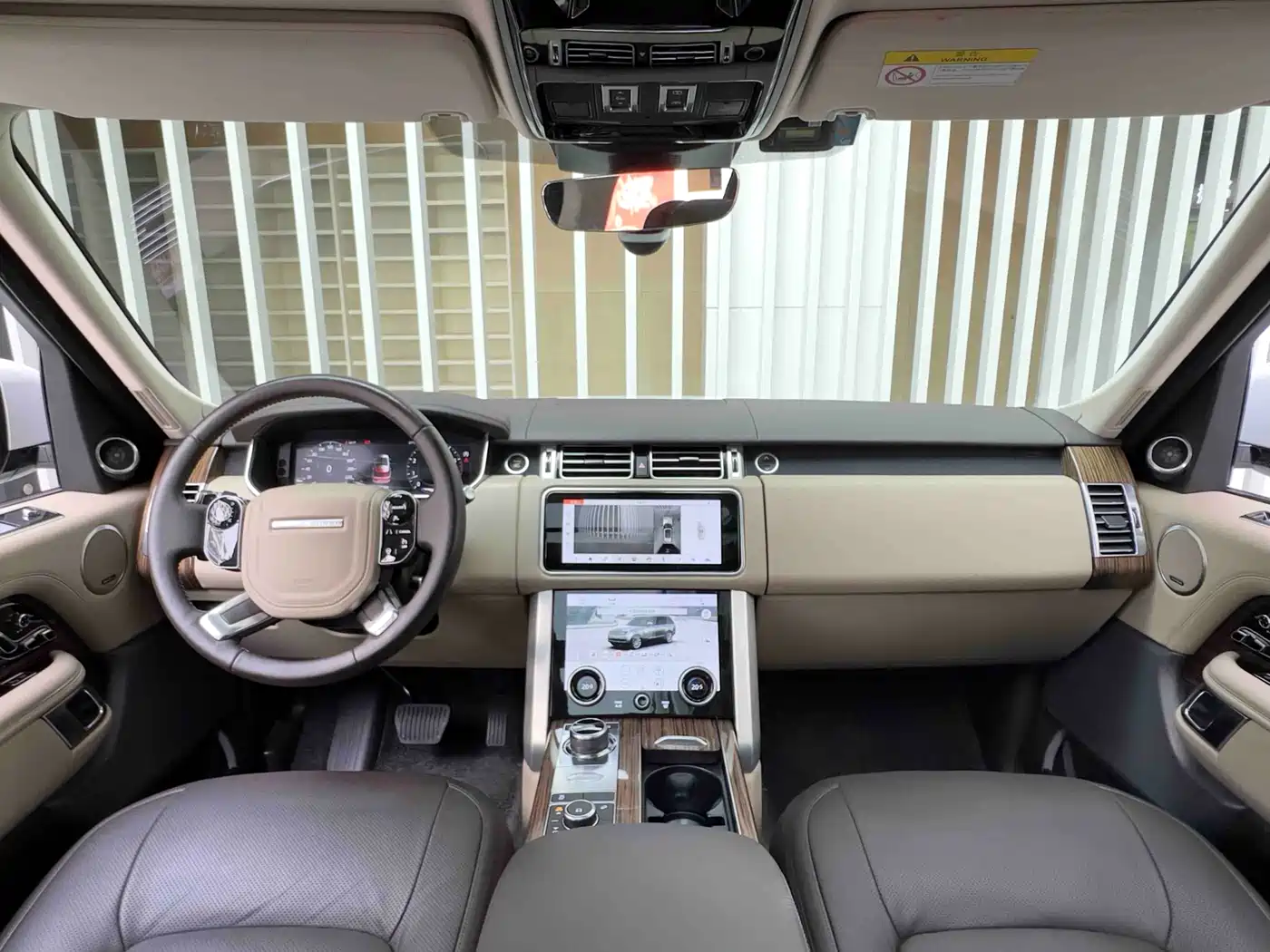 Land Rover Range Rover 2019 3.0 SC V6 Heritage Extended Edition фото 15