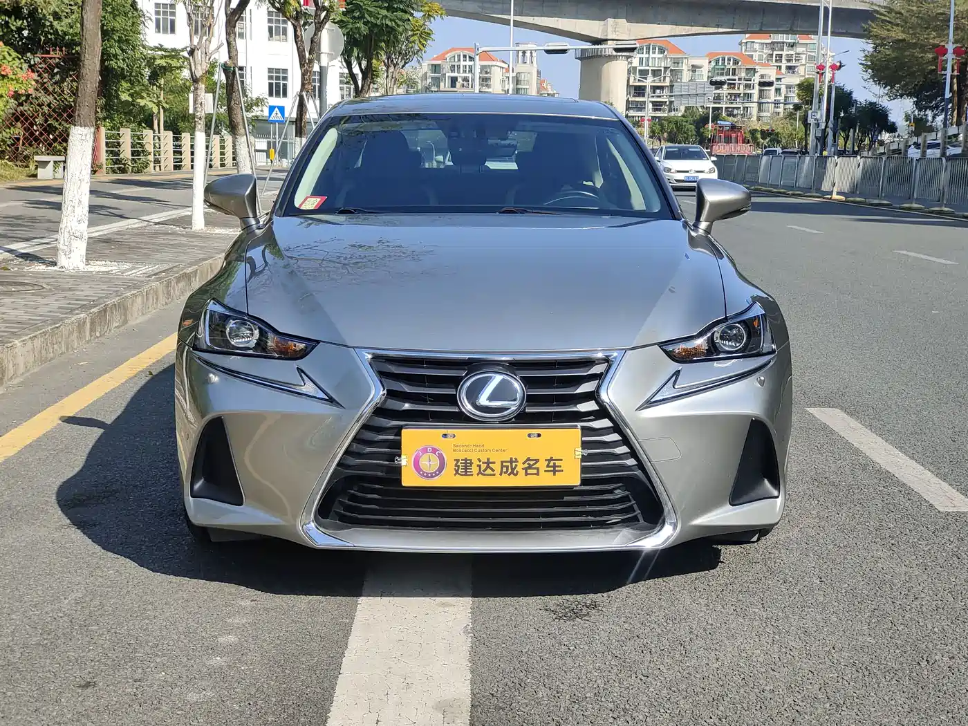 Lexus IS 2017 300 Fashion Edition фото 3