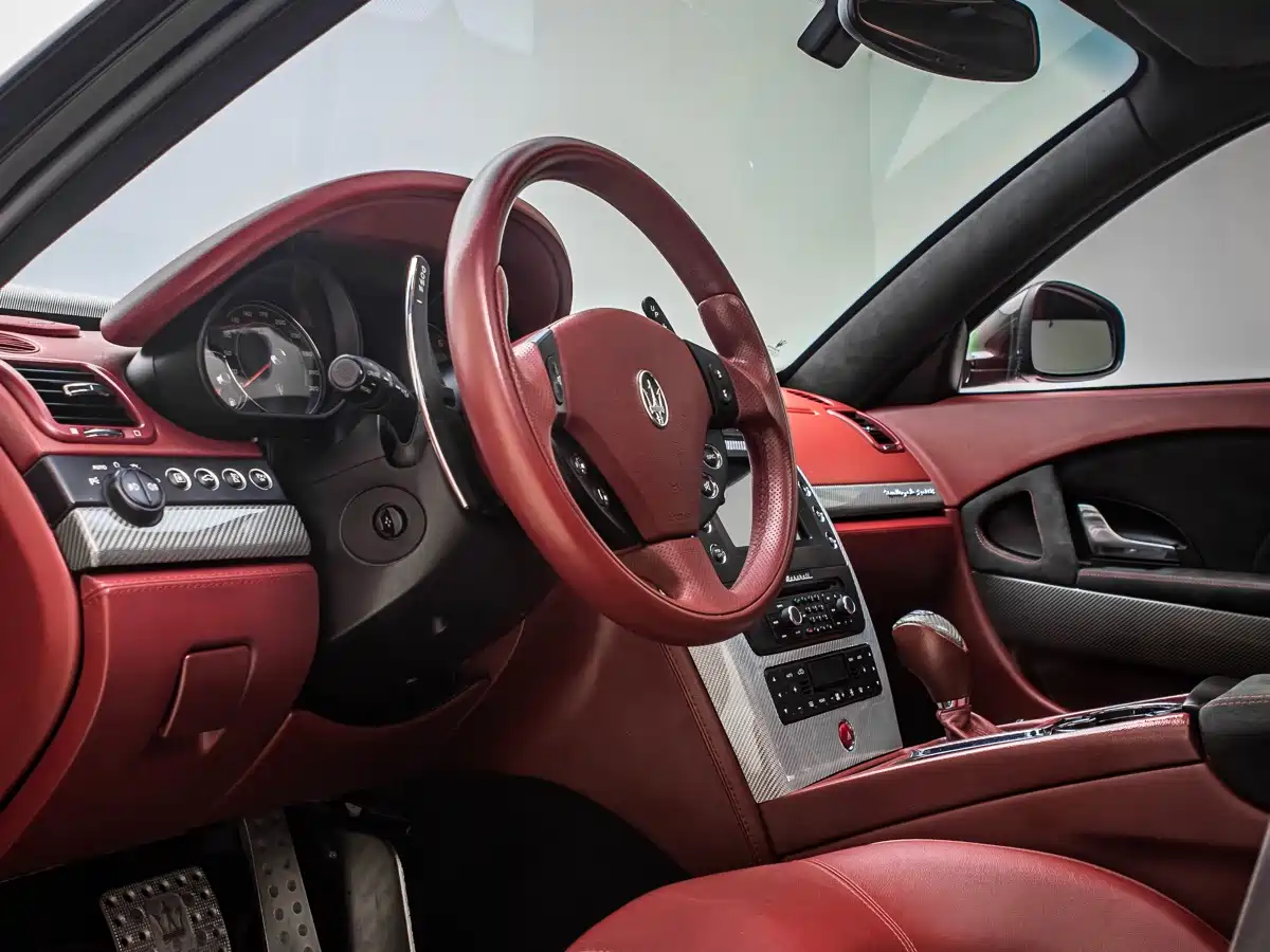 Maserati Quattroporte 2010 2010 4.7L Sport Edition