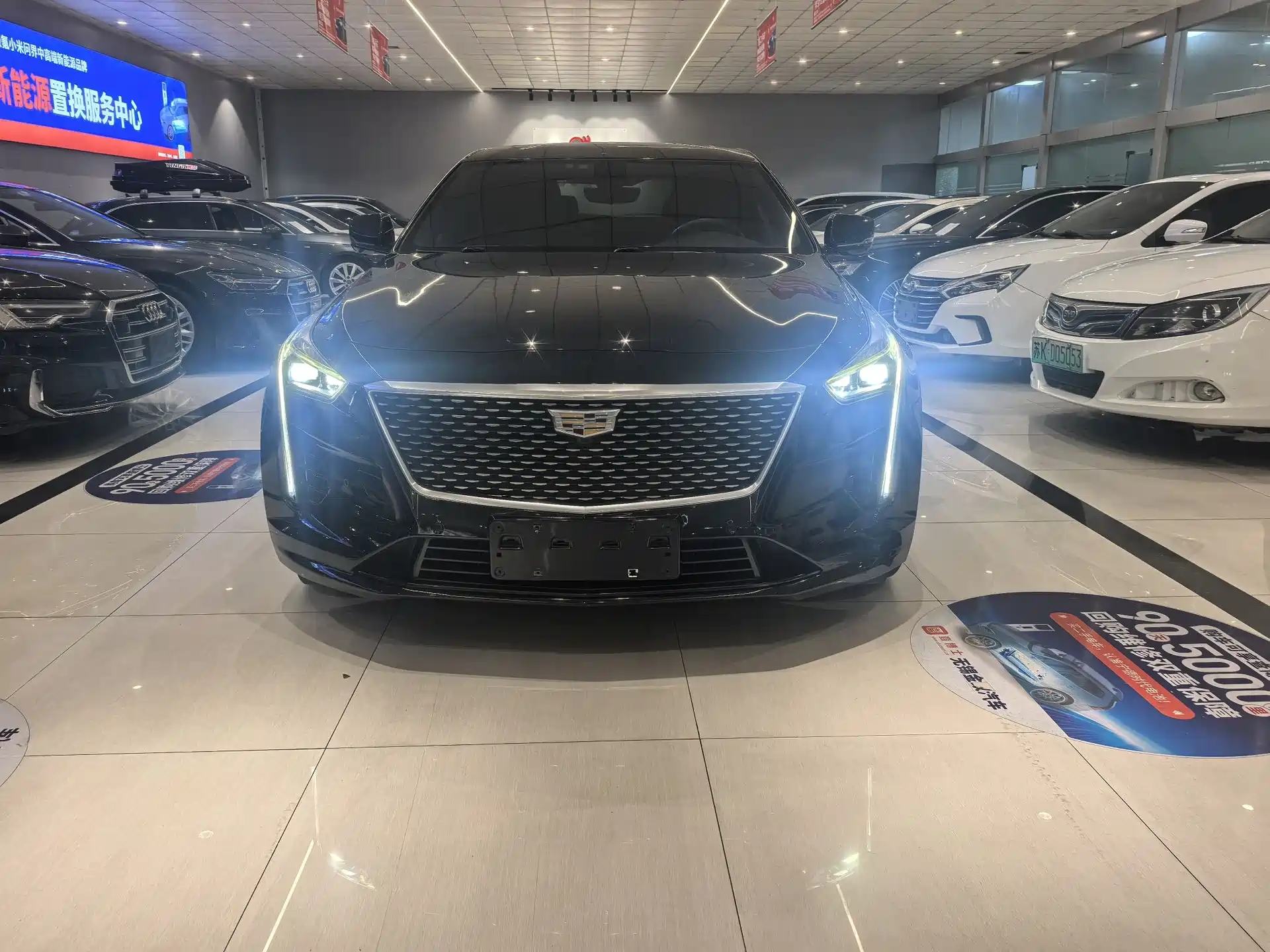 Фото 2 - Cadillac CT6