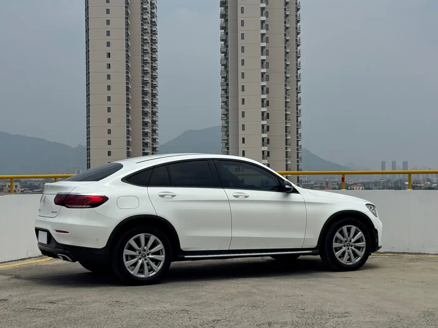 Mercedes-Benz GLC Coupe 2020 GLC 260 4MATIC Coupe SUV фото 9