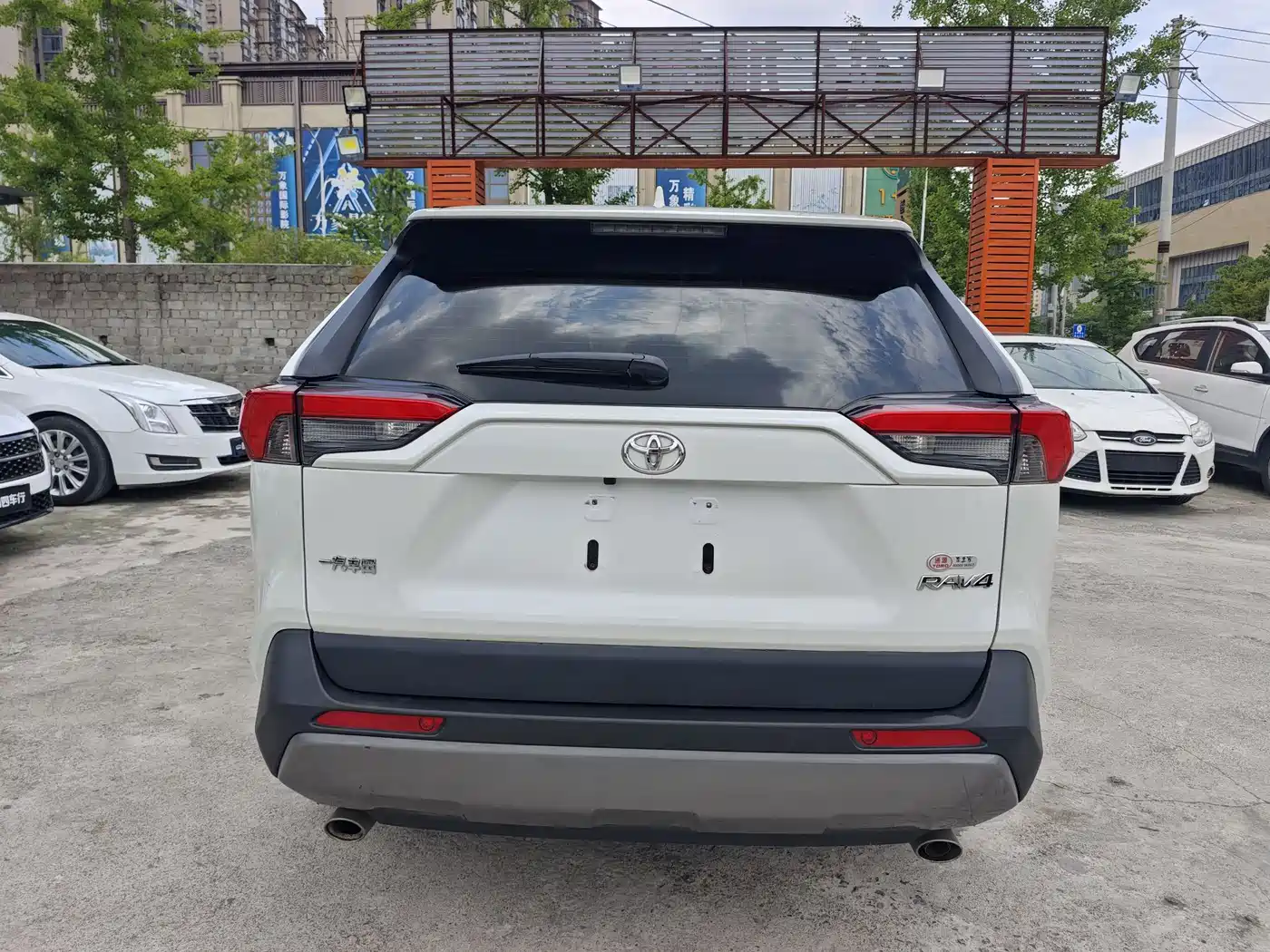 Toyota RAV4 Rongfang 2020 2.0L CVT 2WD Trend Edition фото 8
