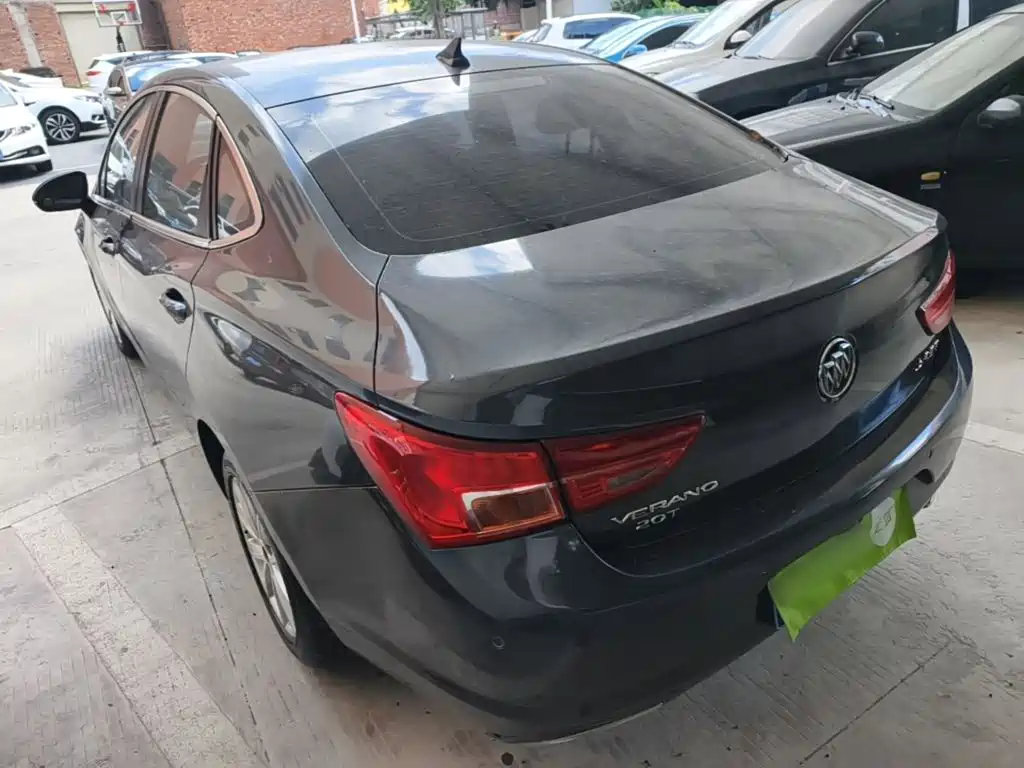 Photo 5 - Buick Verano