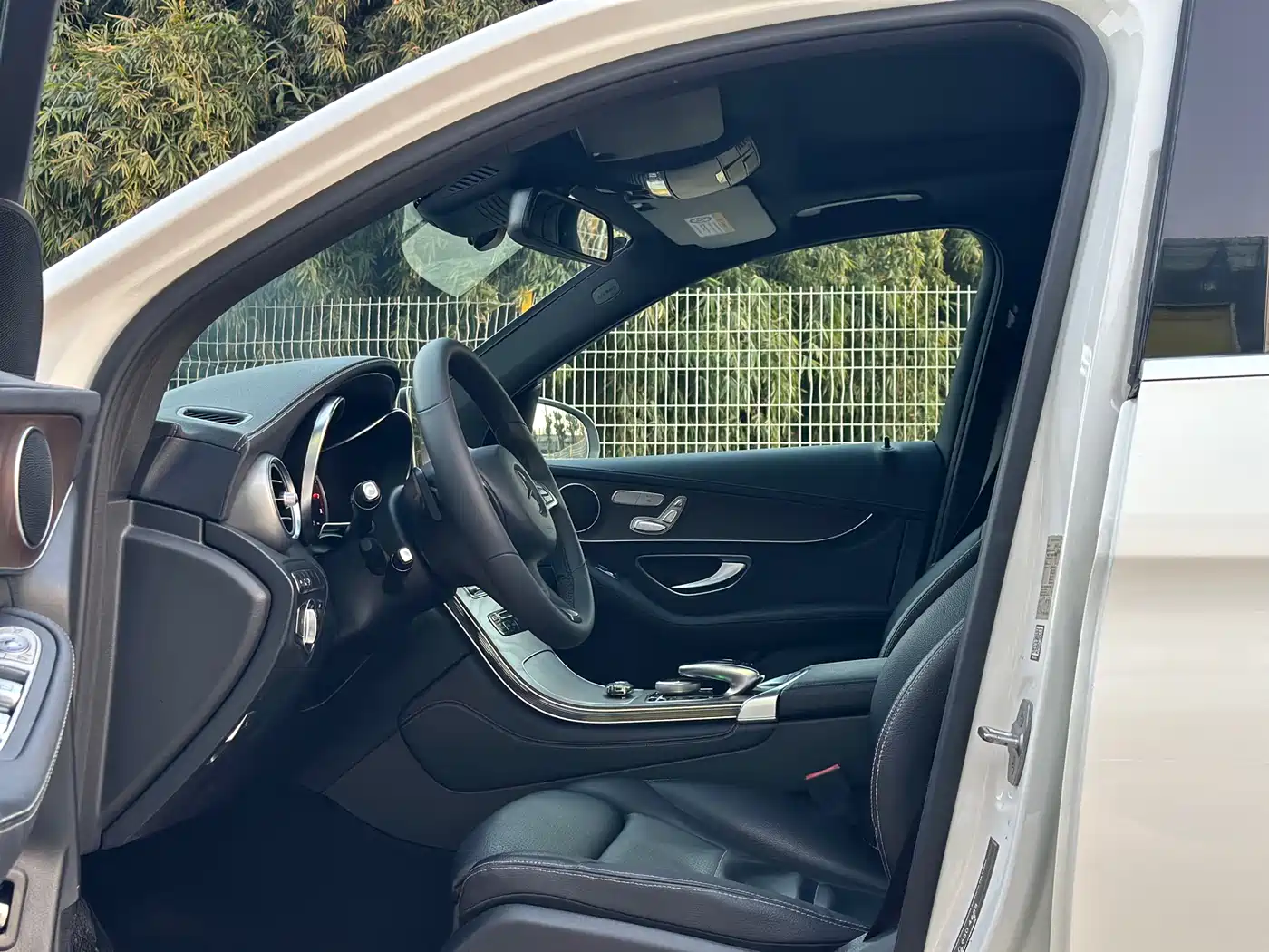 Mercedes-Benz GLC 2018 GLC 300 4MATIC Dynamic фото 8