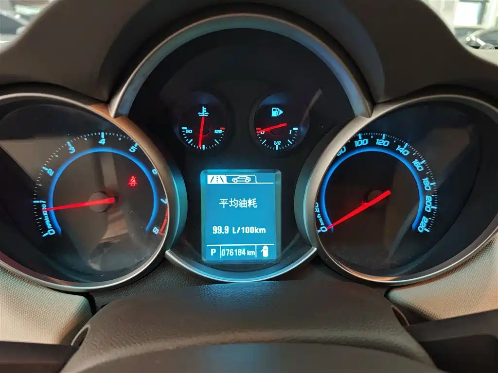 Chevrolet Cruze 2015 1.5L Classic SE AT фото 5