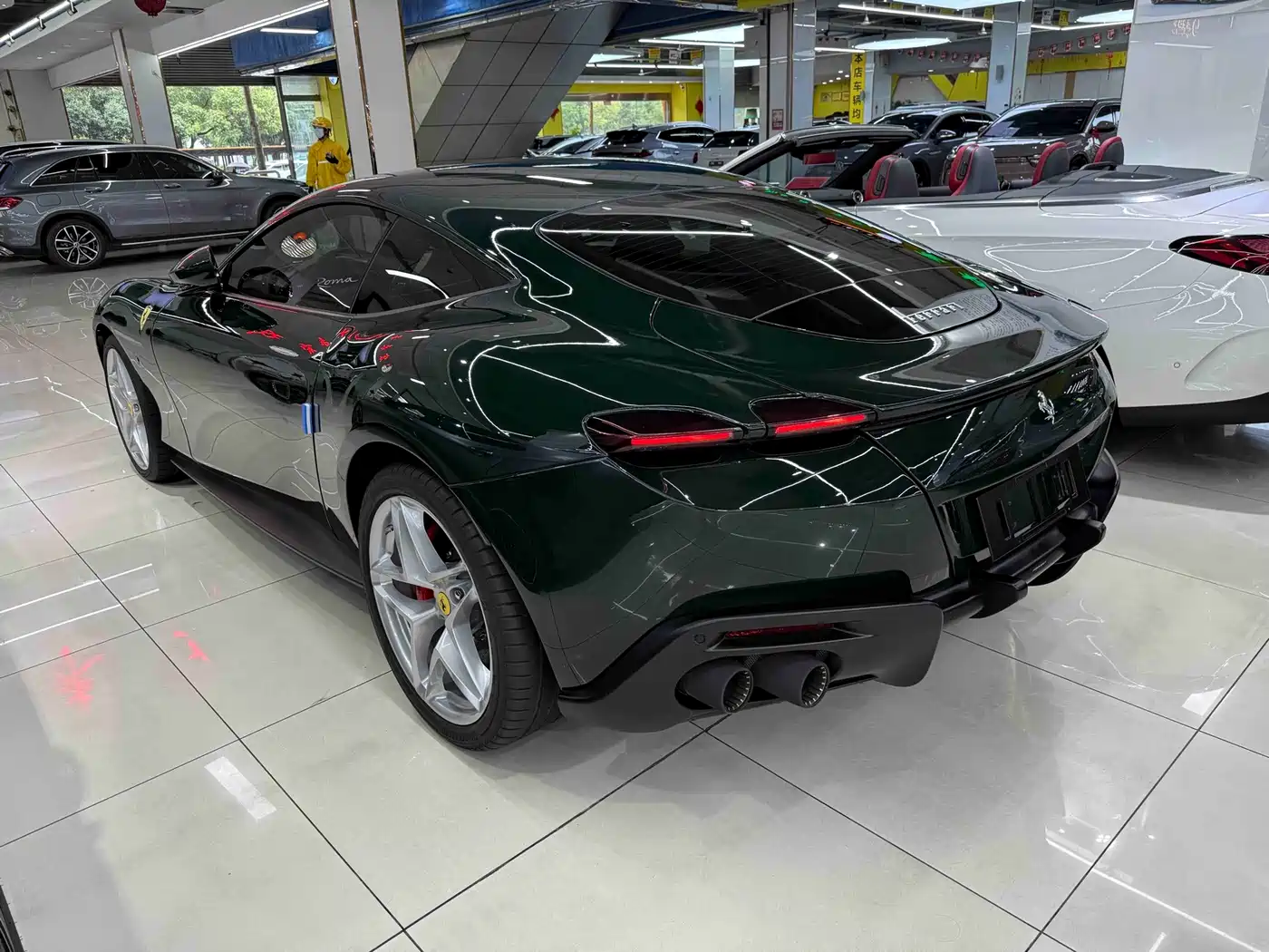 Ferrari Roma 2025 2020 3.9T V8