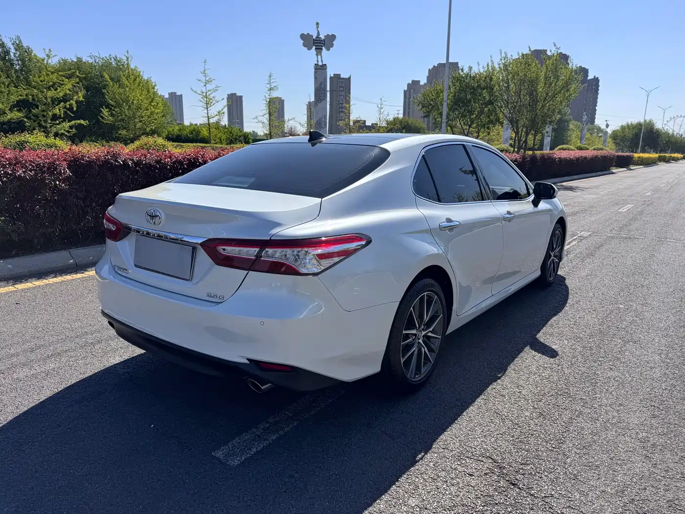 Toyota Camry 2023 2.5G Luxury Edition фото 5