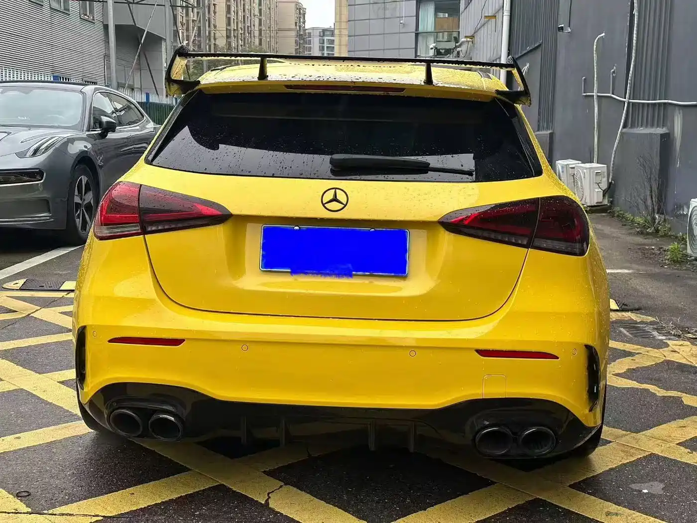 Mercedes-Benz A-Class AMG (Import) 2020 AMG A 35 4MATIC фото 8
