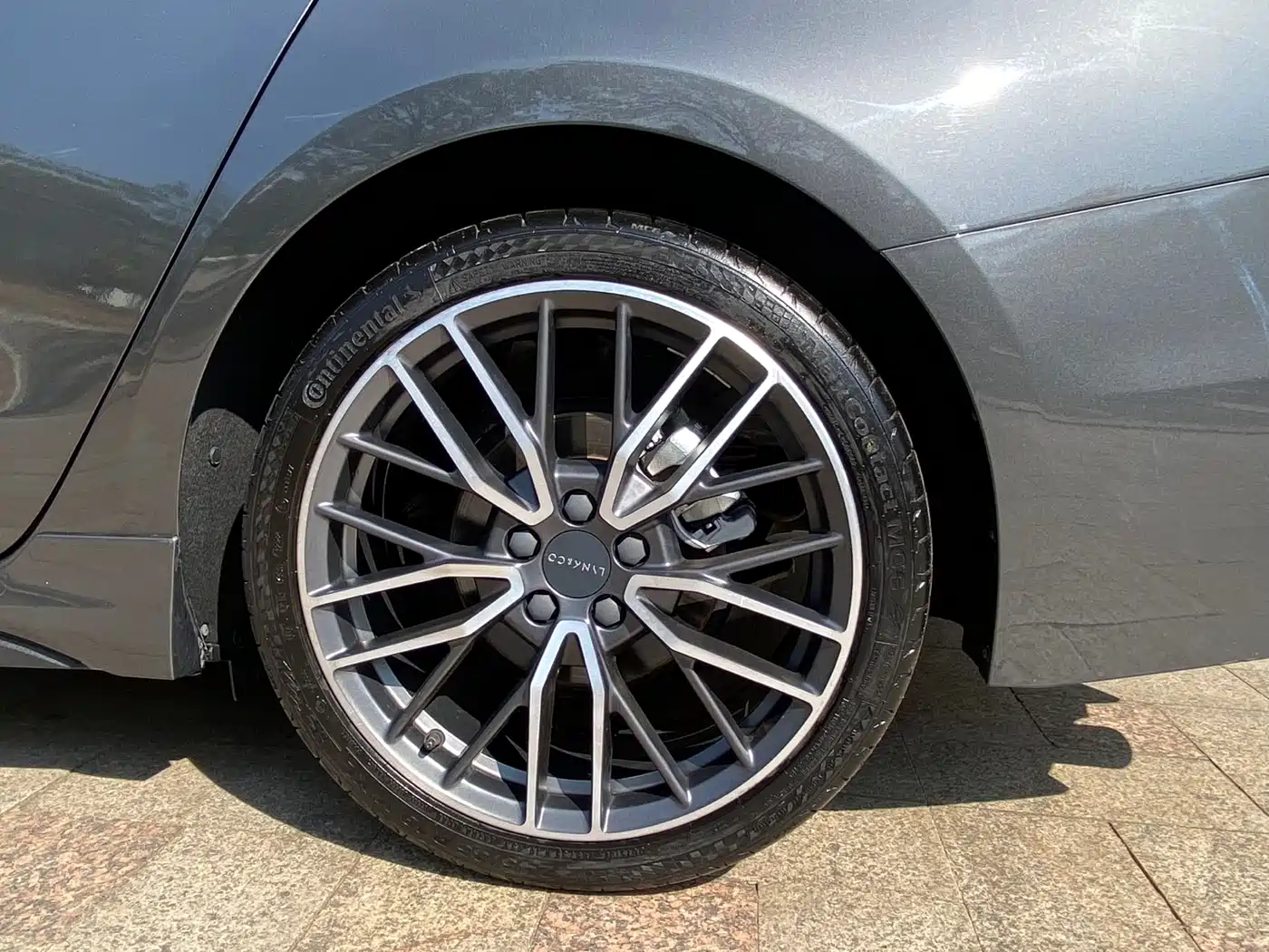 Lynk & Co 03 2023 2.0TD DCT Jin Pro фото 18