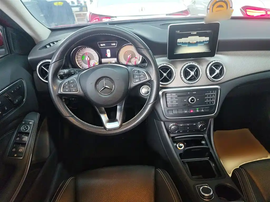 Mercedes-Benz GLA 2016 GLA 200 Fashion фото 7
