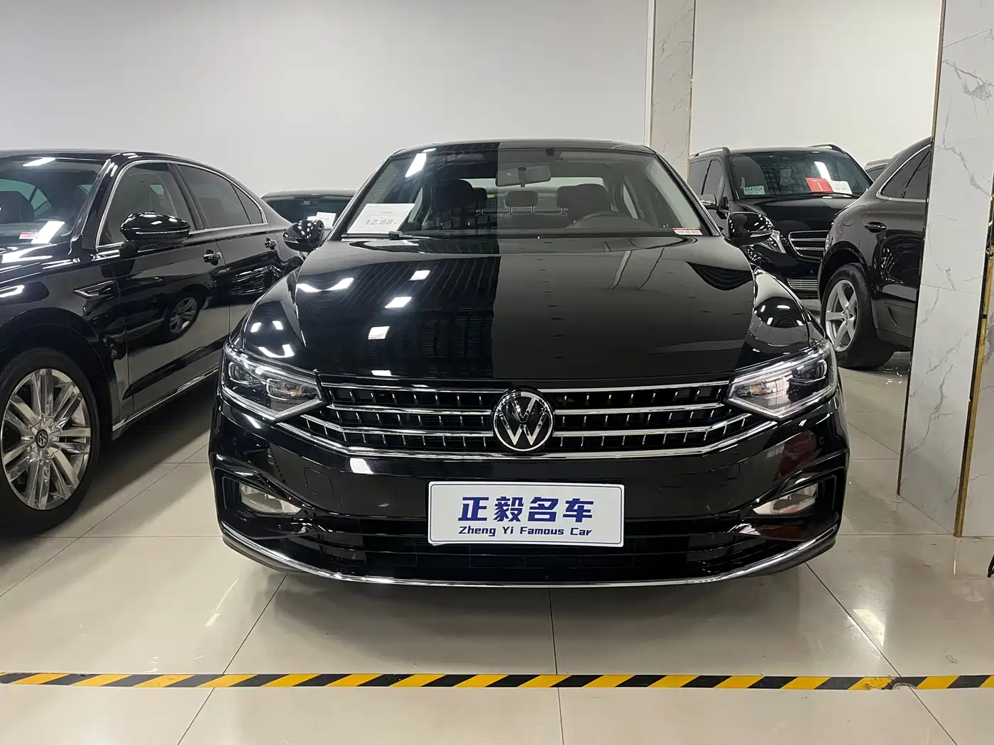 Volkswagen Magotan 2023 2 Million Units Commemorative Edition 280TSI DSG Comfort фото 2
