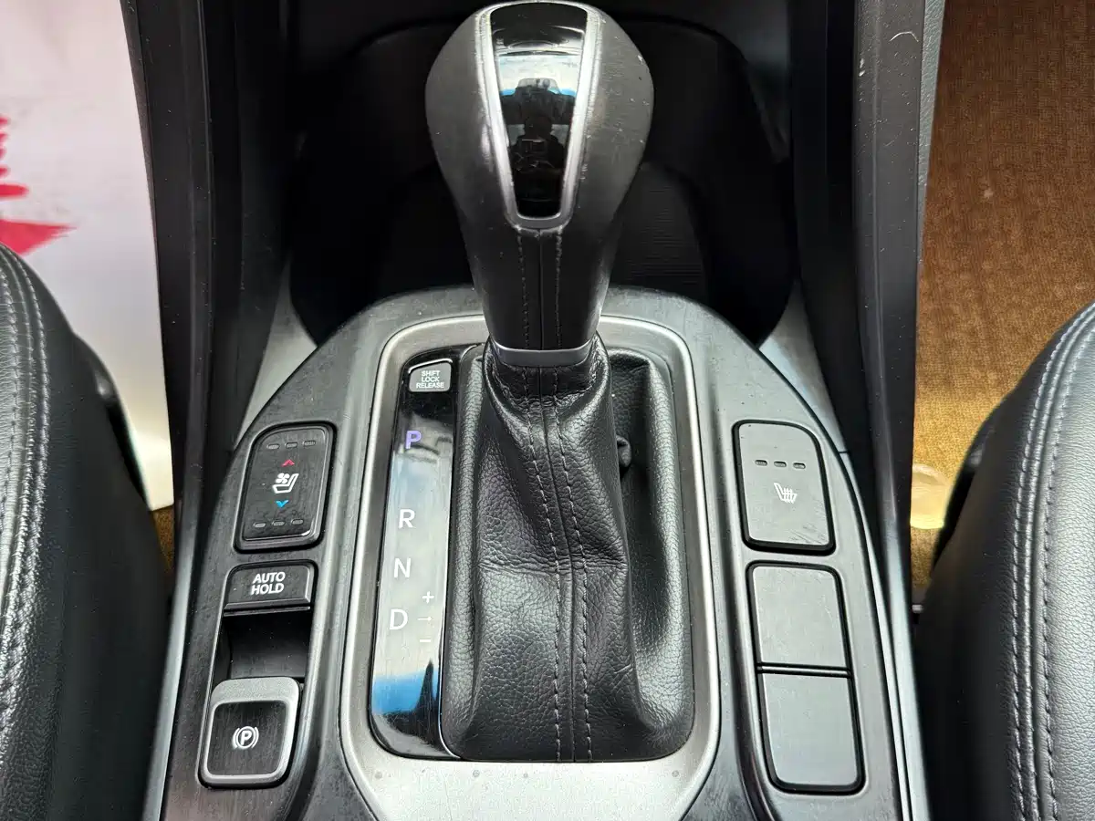Hyundai Santa Fe 2013 Model 2.4L Automatic 4WD Smart фото 13