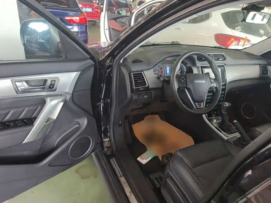 Фото 16 - Haval H2