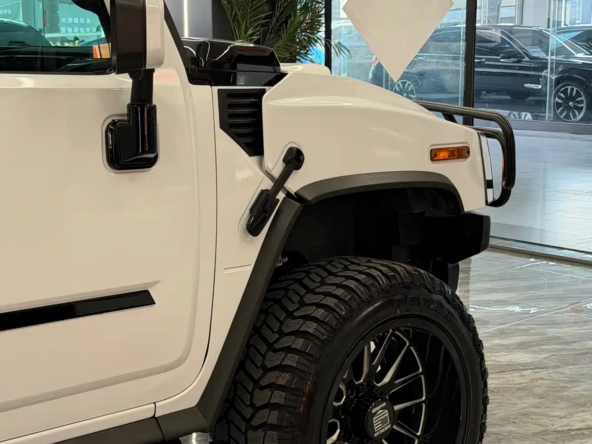 Hummer H2 2004 6.0 AT фото 11