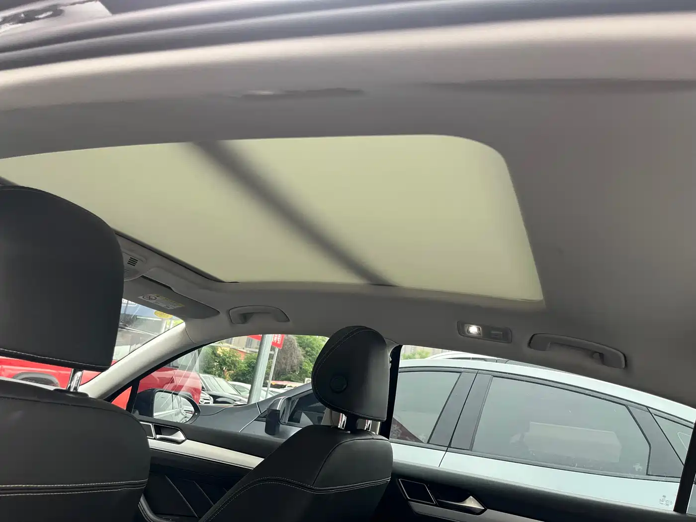 Volkswagen Magotan 2025 Popular Edition 280TSI DSG Comfort фото 14
