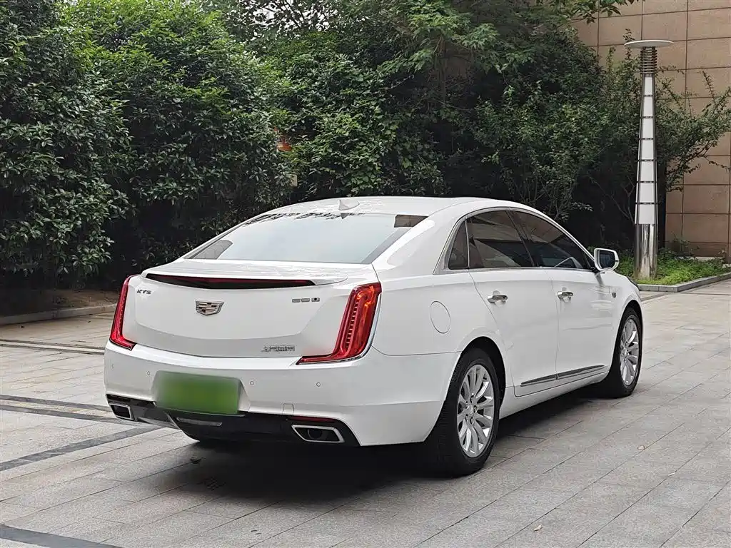 Cadillac XTS 2018 28T Technology фото 23