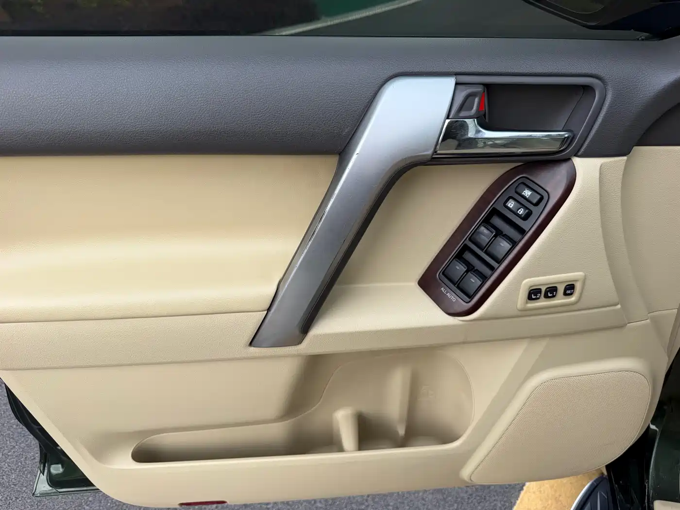 Фото 9 - Toyota Prado