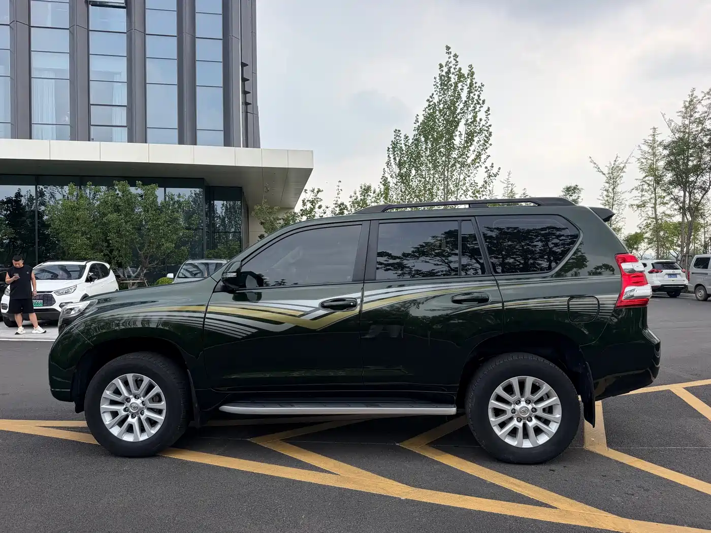 Фото 8 - Toyota Prado