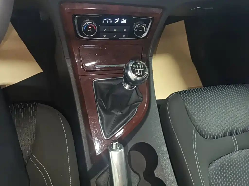 Zotye T600 2017 2015 1.5T Manual Elite