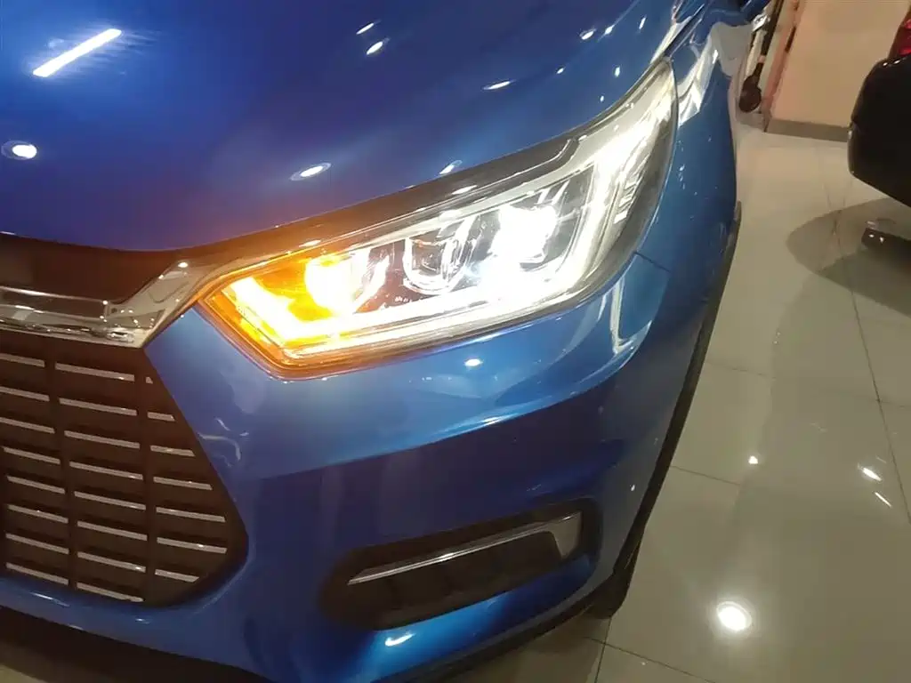 BYD Yuan New Energy 2019 EV535 Smart Connected Trend Leader Type фото 24