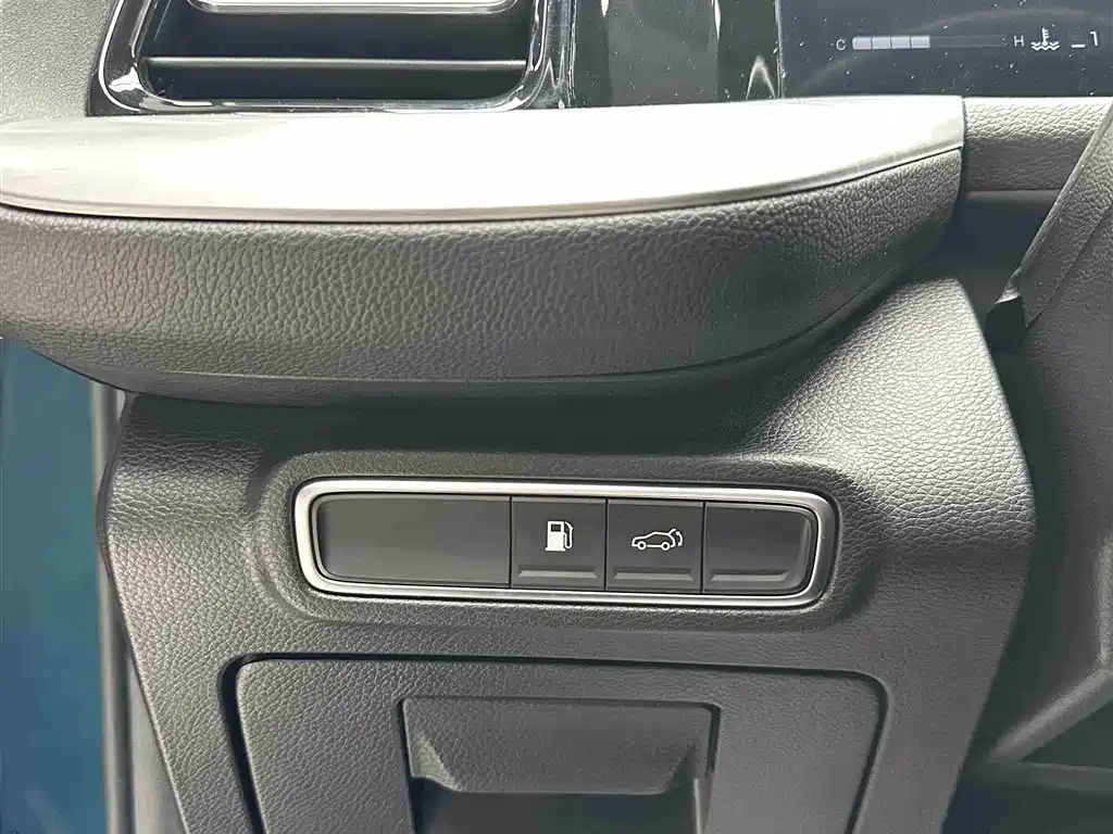 GAC Trumpchi Trumpchi GS8 2022 Pilot Series 2.0TGDI 2WD Premium Edition (6-Seater) фото 25