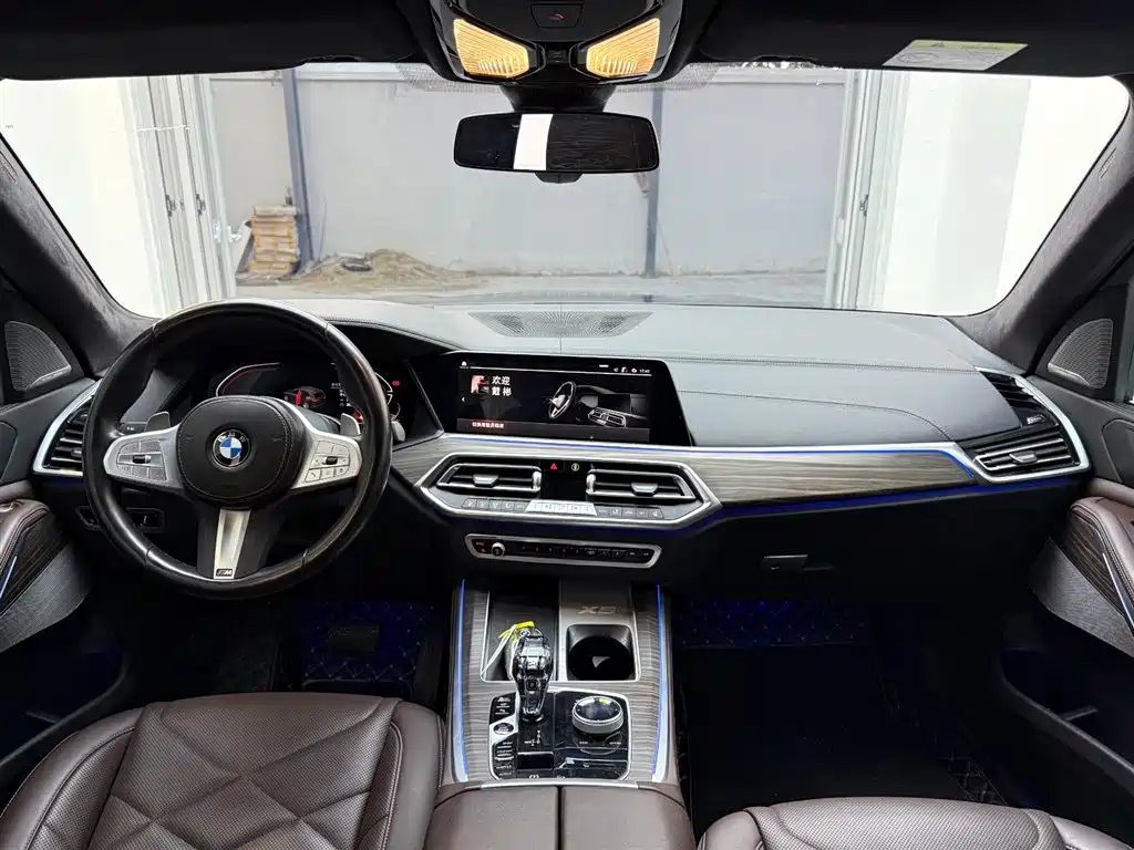 BMW X5 2022 Model xDrive 40Li M Sport Package фото 13