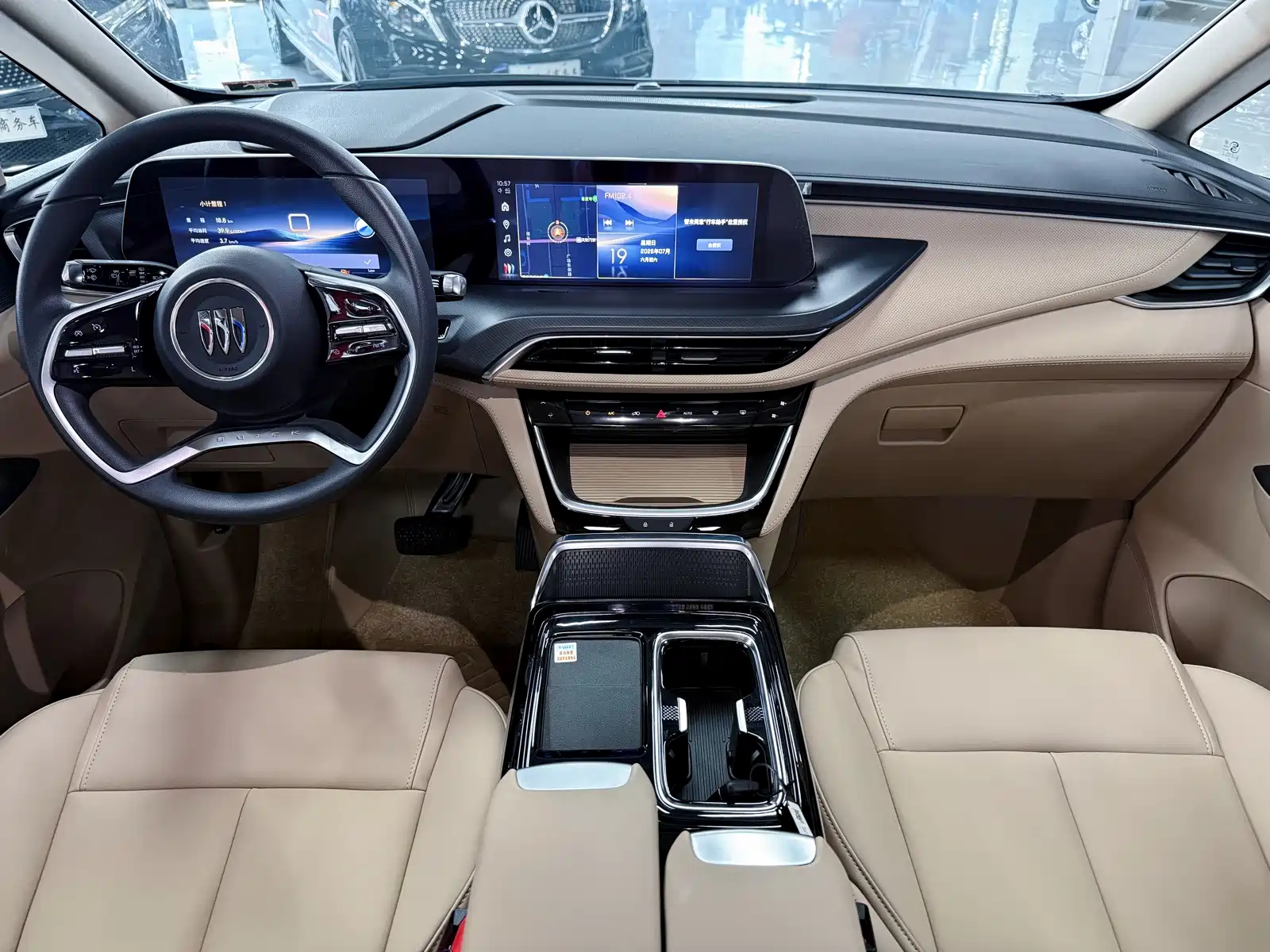 Фото 10 - Buick GL8