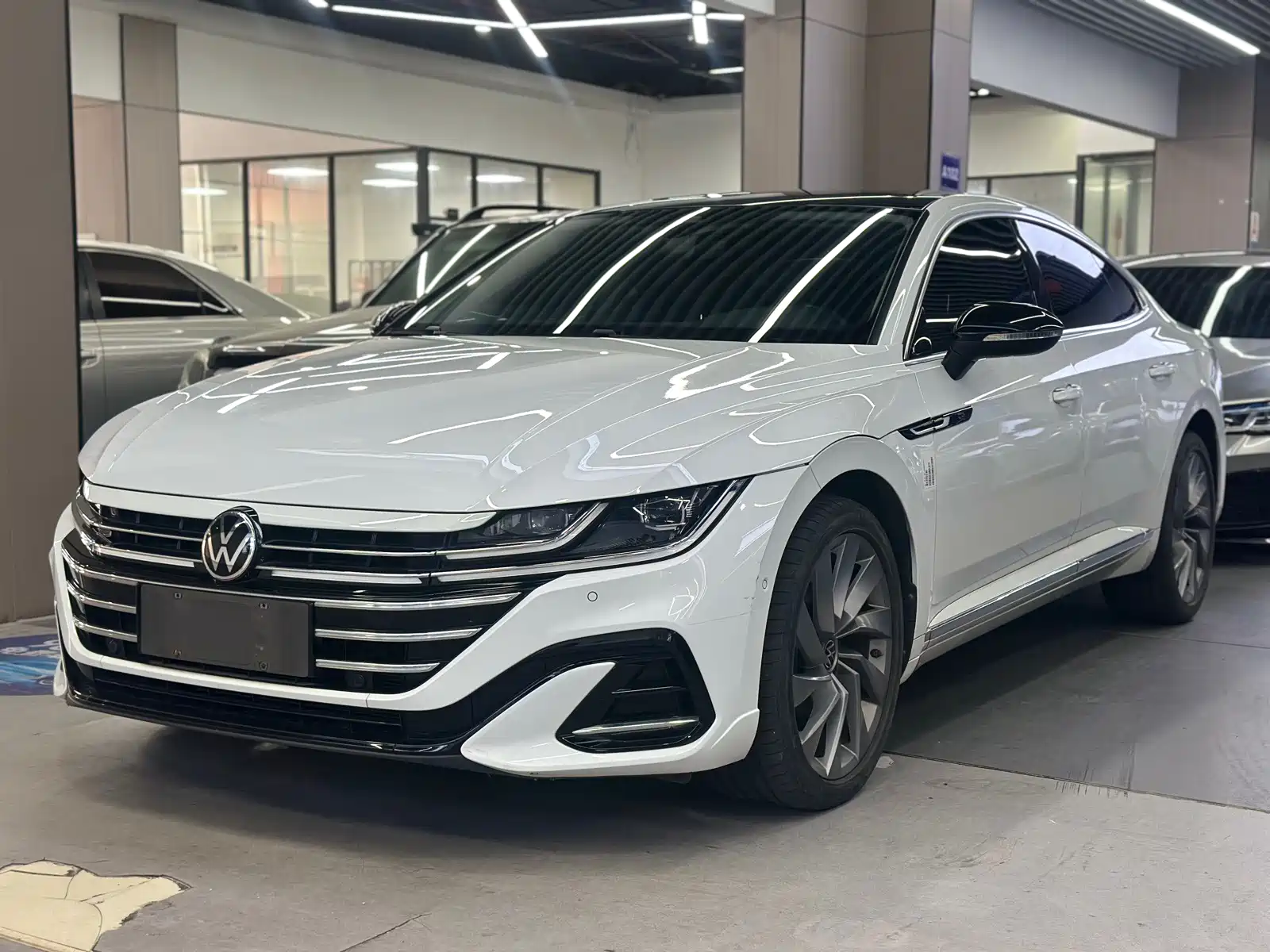 Photo 1 - Volkswagen CC