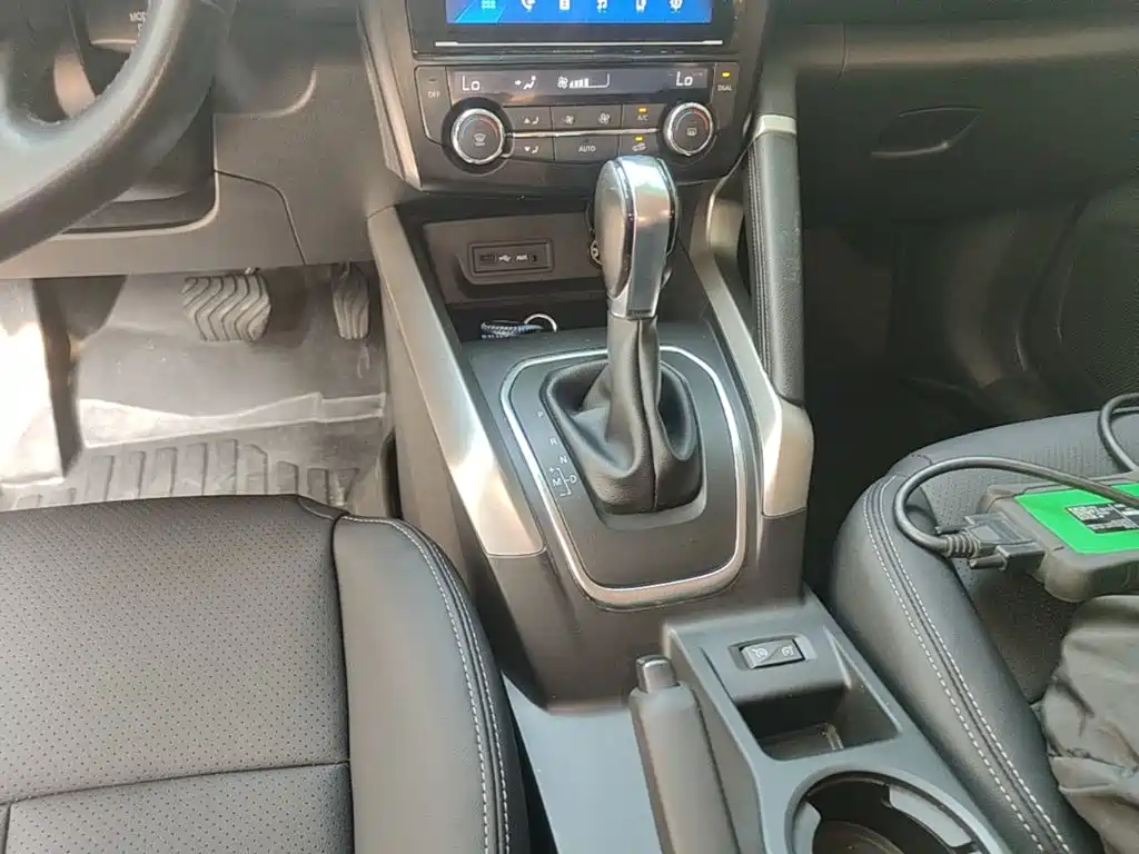 Renault Kadjar 2016 2016 2.0L 2WD Leading