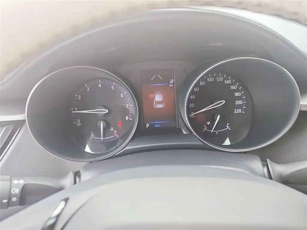 Toyota IZOA 2021 2.0L Yixing Edition фото 12