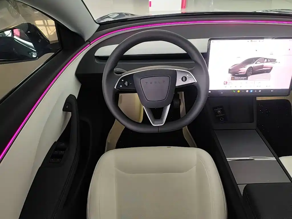 Tesla Model 3 2026 2025 Model Year Facelift Rear-Wheel Drive