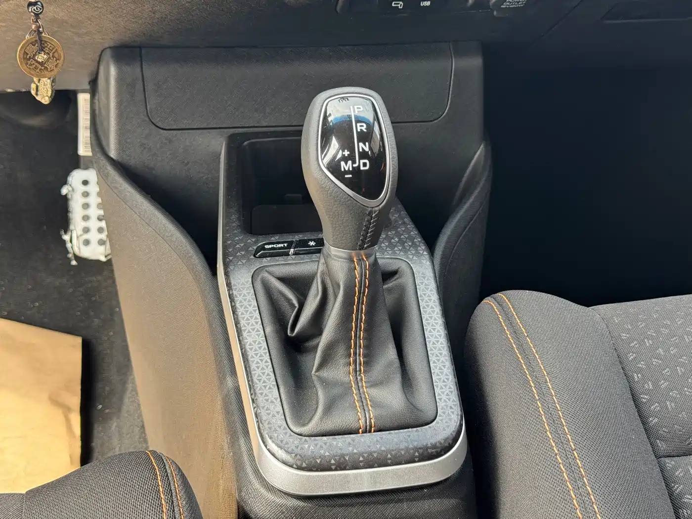 Geely Yuanjing X1 2018 2017 1.3L Auto Fun Edition