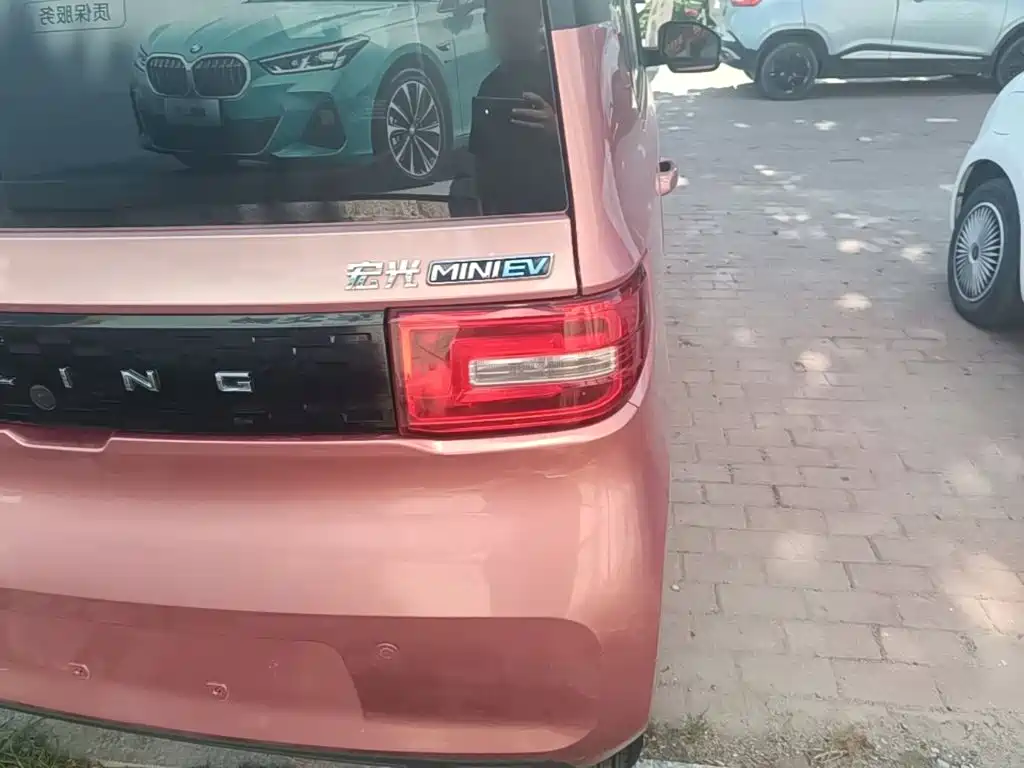 Wuling Motors Hongguang MINIEV 2020 2020 Comfort Edition NCM