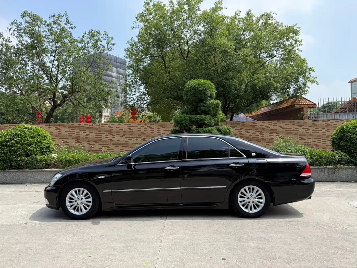 Toyota Crown 2008 2.5L 5th Anniversary Edition фото 4