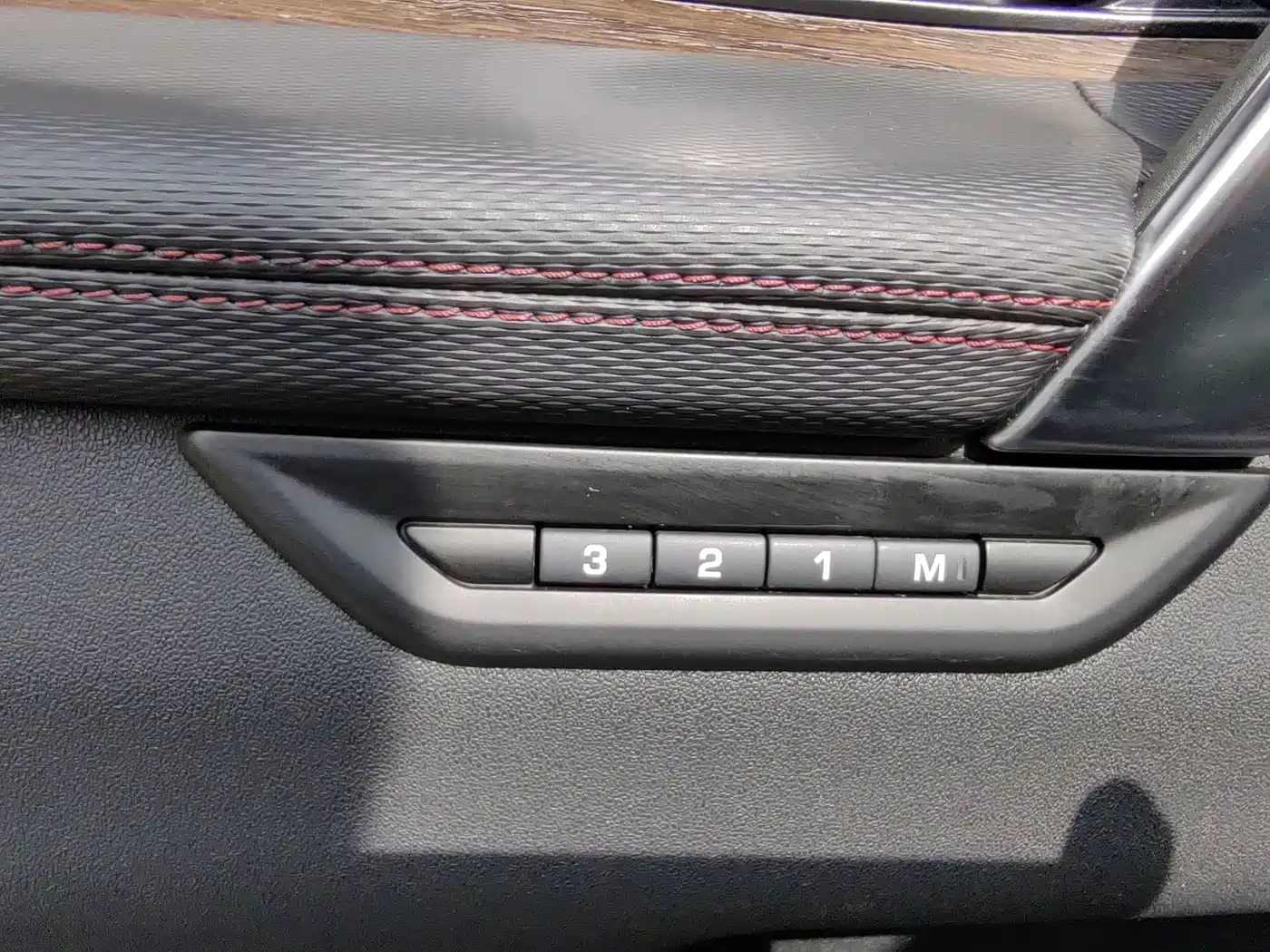 Land Rover Discovery Sport 2021 249PS R-Dynamic SE Performance Technology Edition 5-seater фото 23