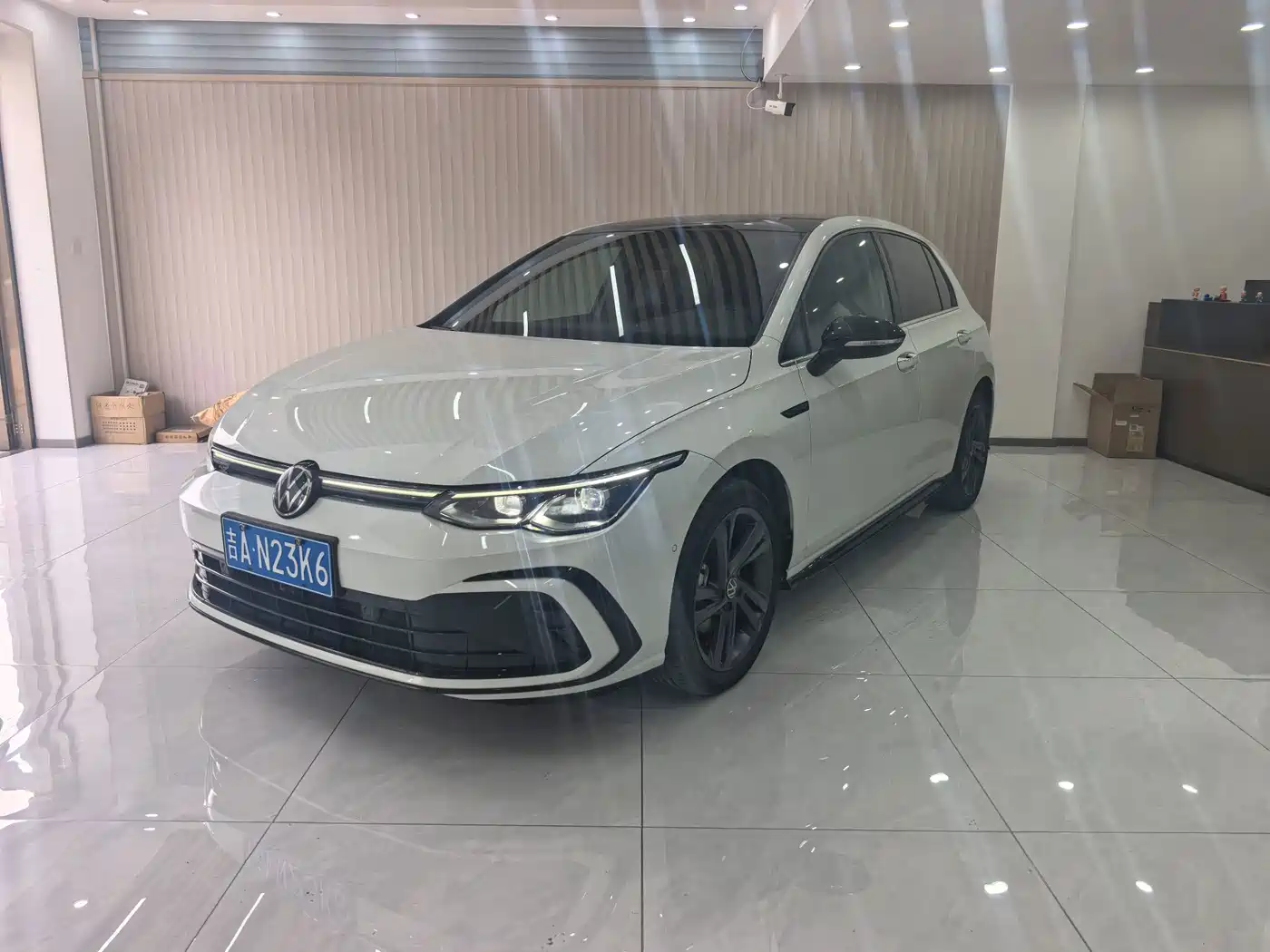 Фото 1 - Volkswagen Golf