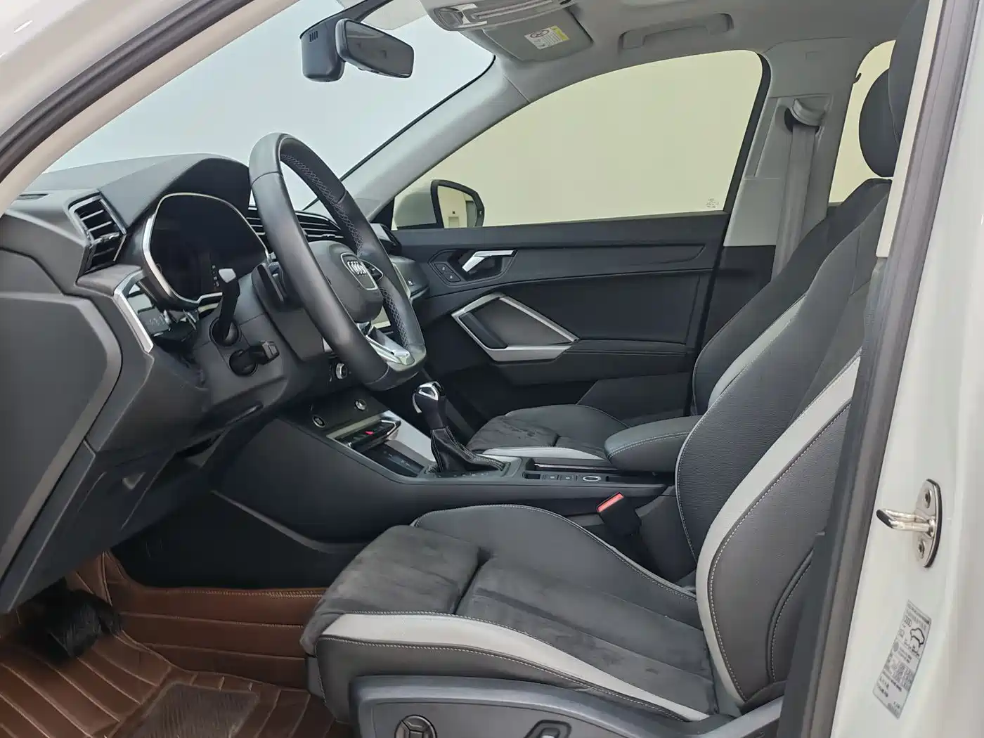 Audi Q3 2022 35 TFSI Fashion Dynamic фото 7