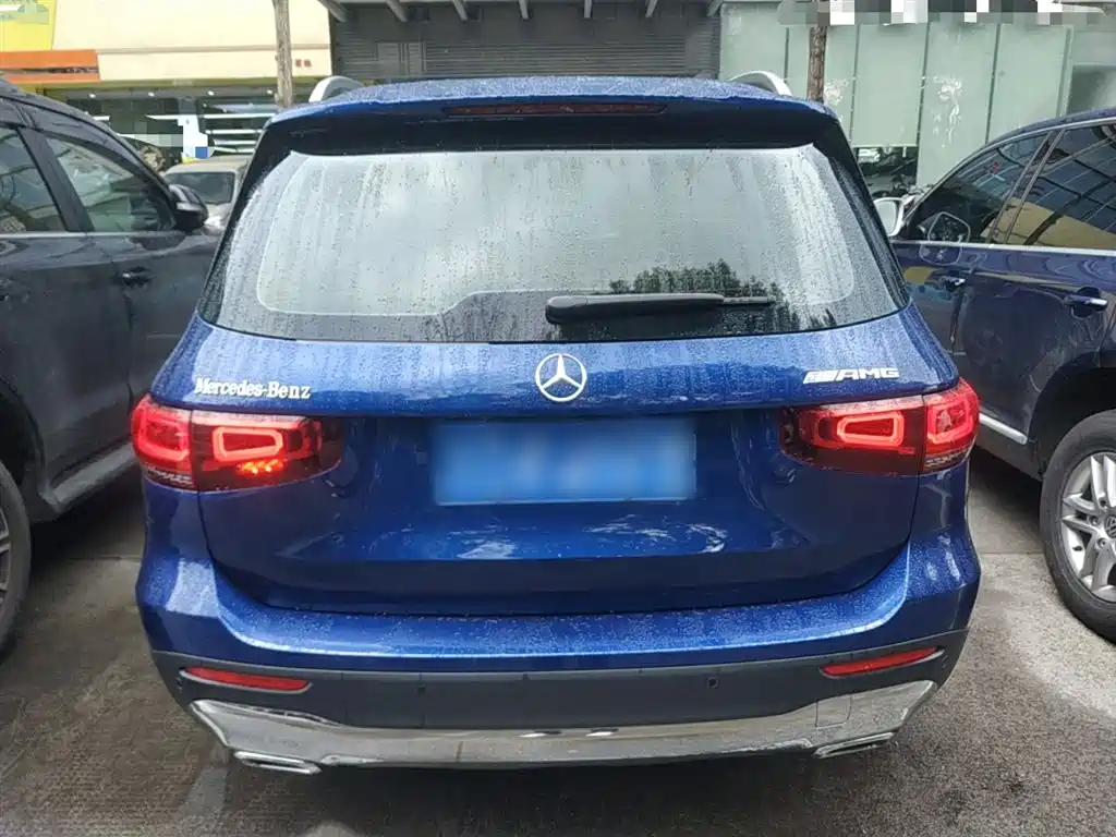 MERCEDES-BENZ GLB