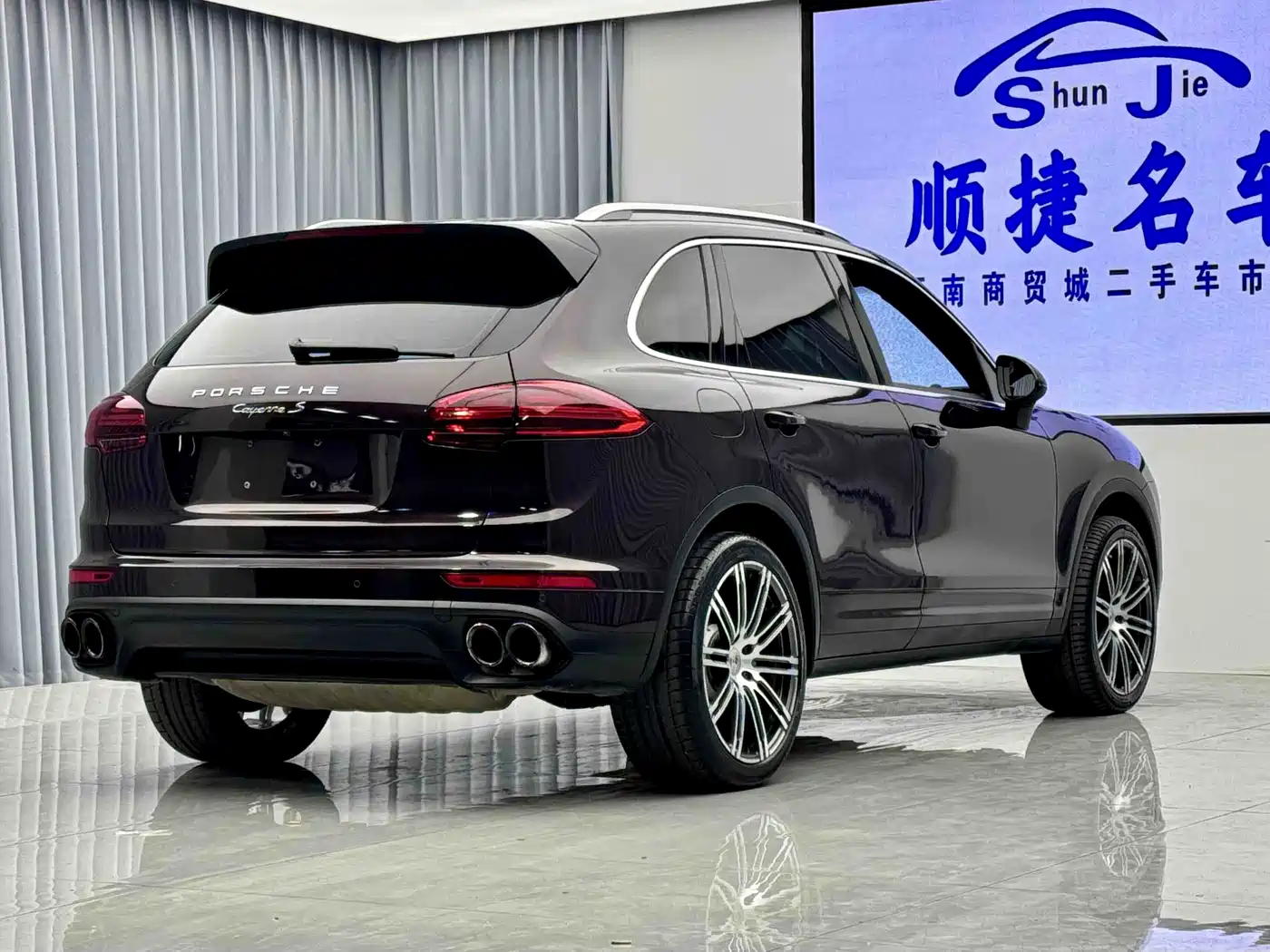 Porsche Cayenne 2015 Cayenne 3.0T фото 16