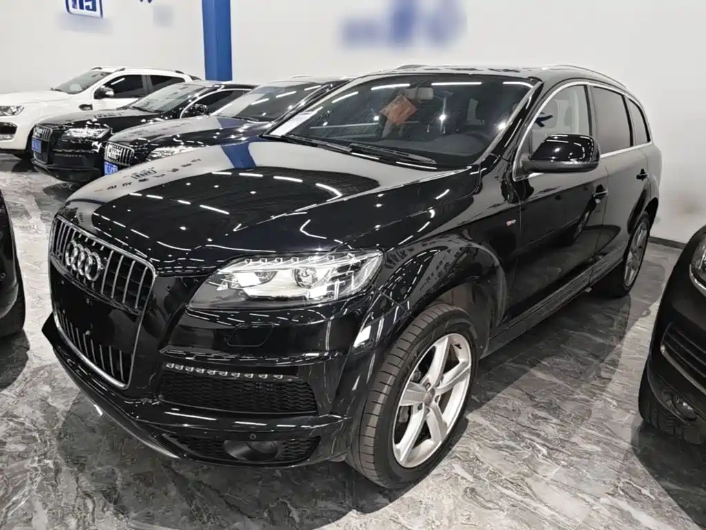 Photo 2 - Audi Q7