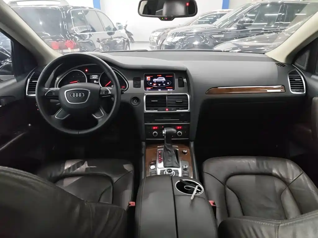 Photo 10 - Audi Q7