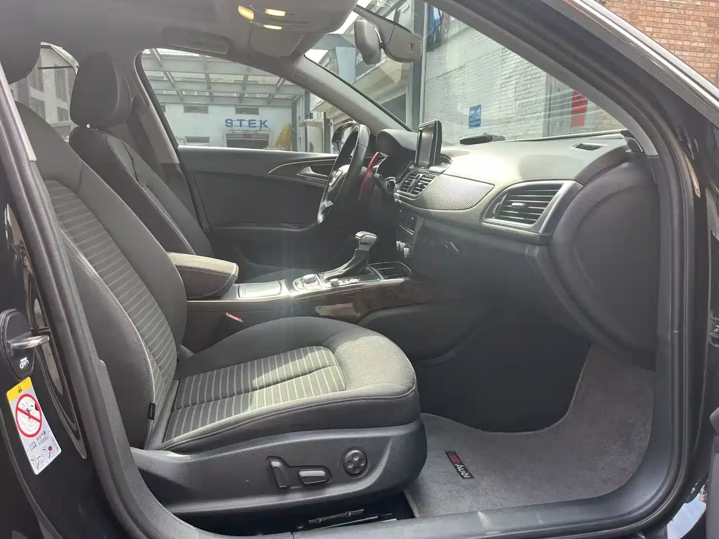 Audi A6L 2014 TFSI Standard фото 9