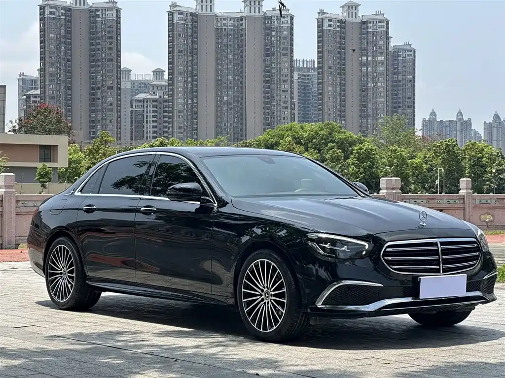 Mercedes-Benz E-Class 2022 E 260 L Sport фото 3