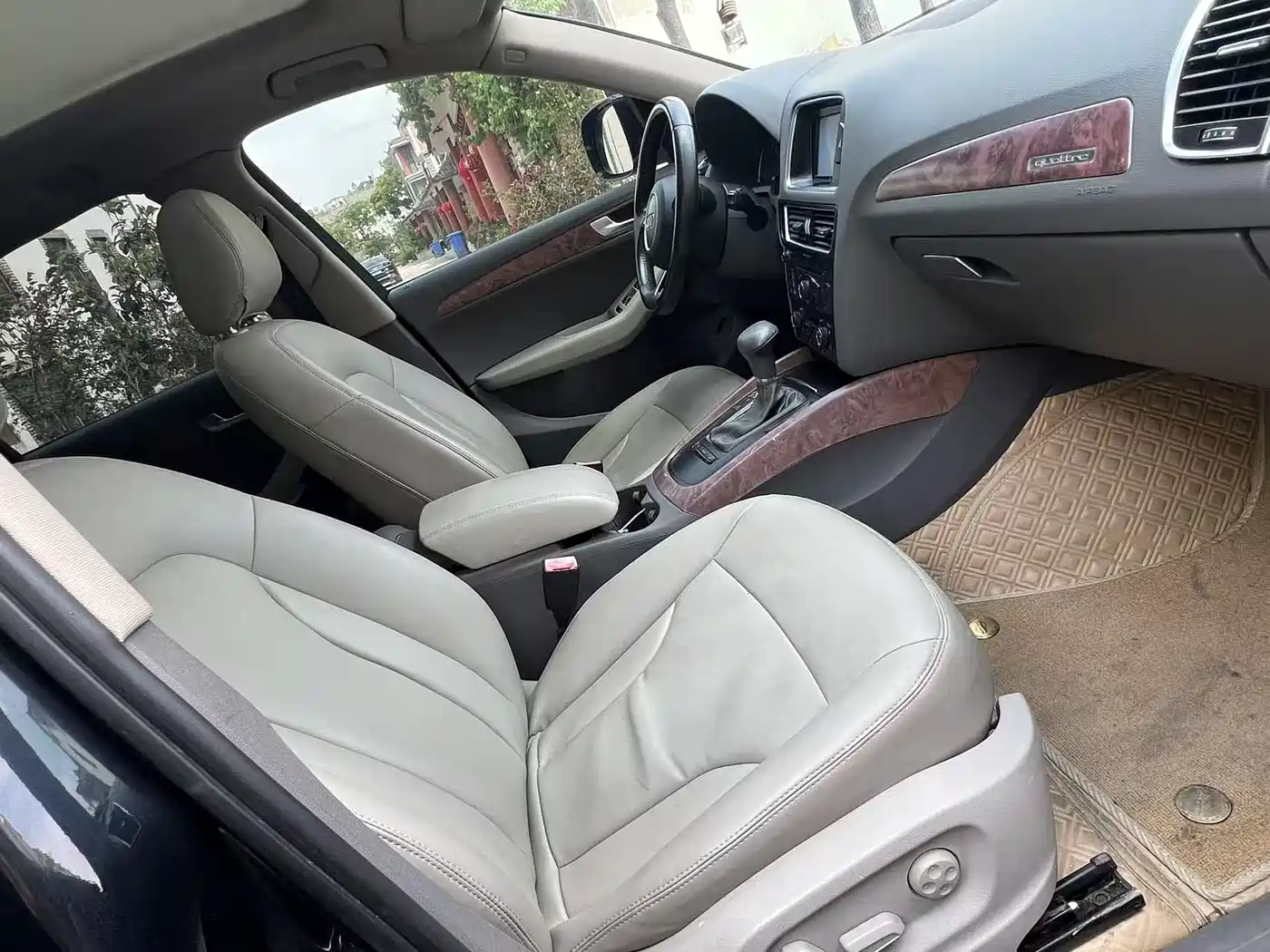 Audi Q5 2010 2.0TFSI Progressive фото 13