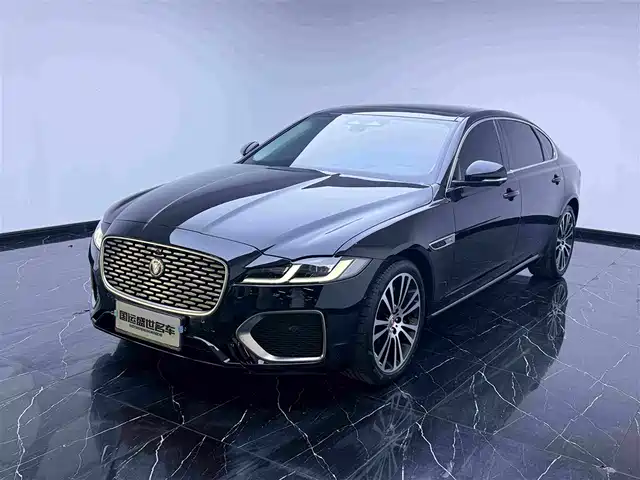 Jaguar XFL 2025 2.0T P250 FWD Luxury Edition — фото 1